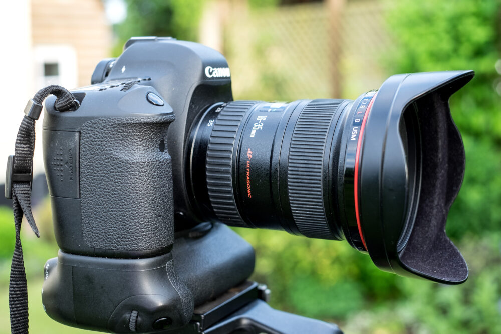Canon 16-35mm f2.8 lens